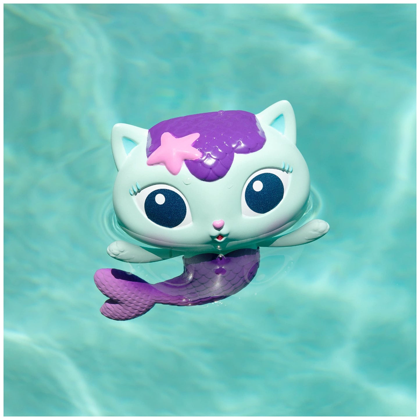 Swimways Gabby’s Dollhouse Mercat Floatin' Figures, Swimming Pool Accessories & Kids Pool Toys, Gabby's Dollhouse Party Supplies & Water Toys for Kids Aged 3 & Up