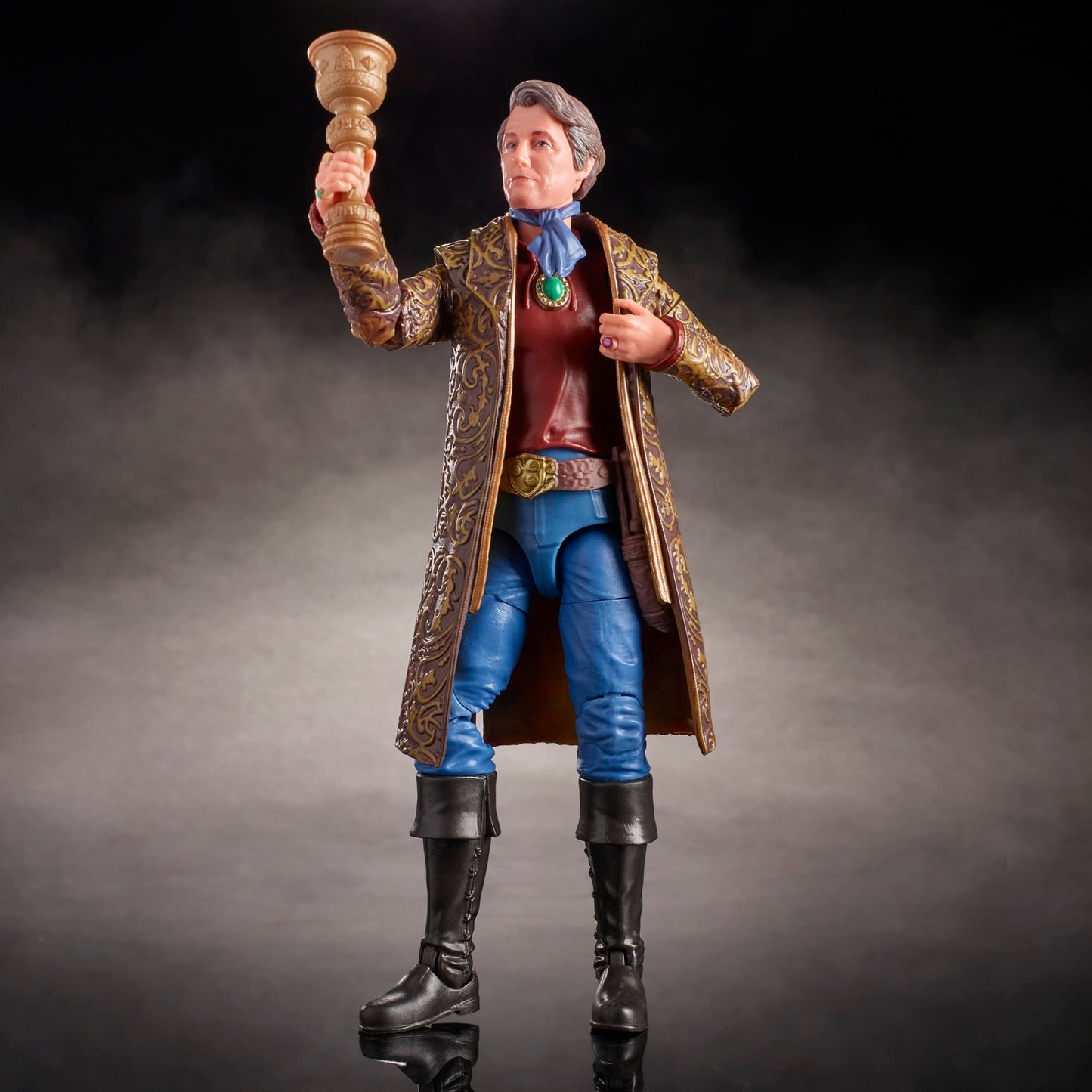 DUNGEONS &amp; DRAGONS Honor Among Thieves Golden Archive Forge Collectible Figure 6-Inch Scale D&amp;D Action Figures