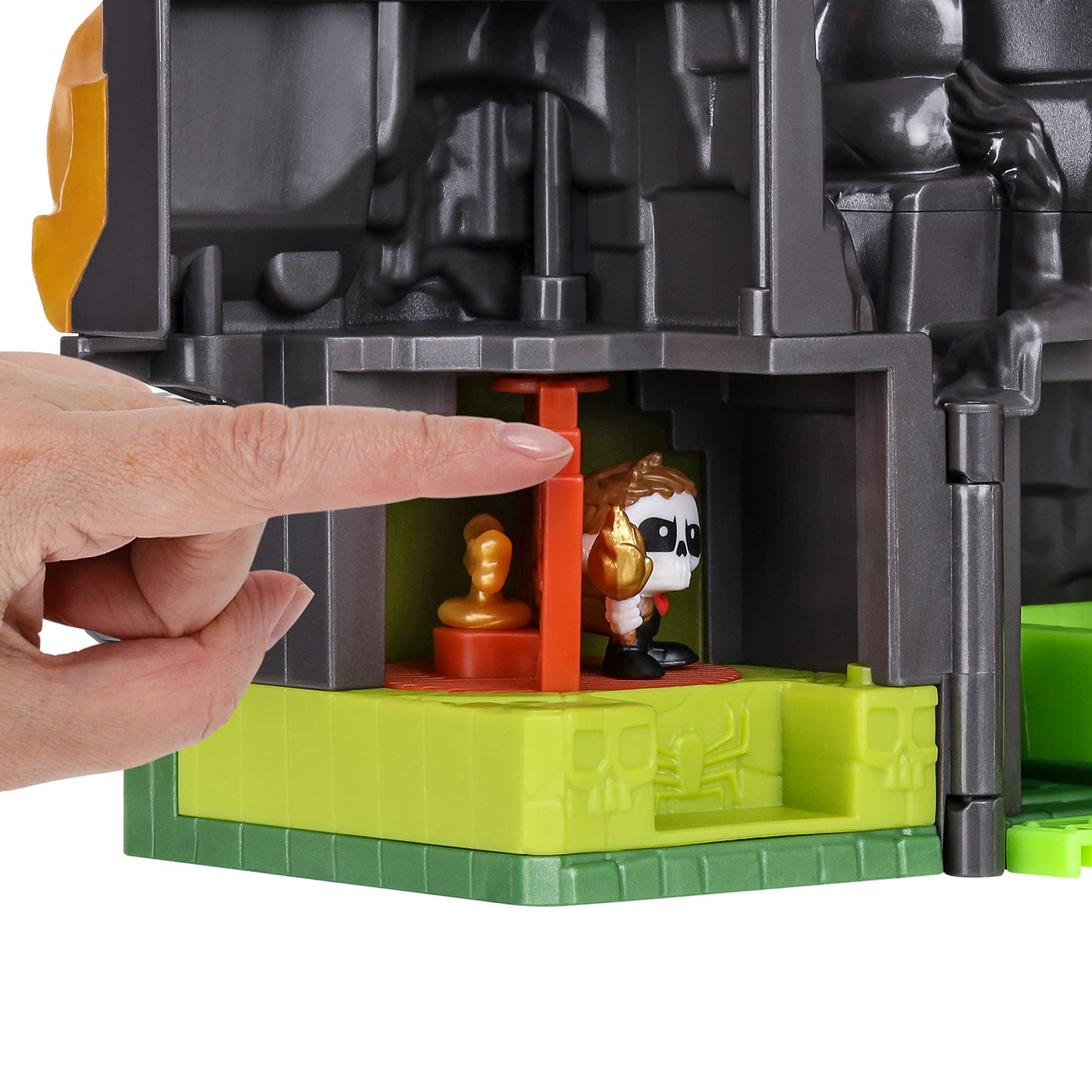 Treasure X Lost Lands Skull Island Skull Temple Mega Playset