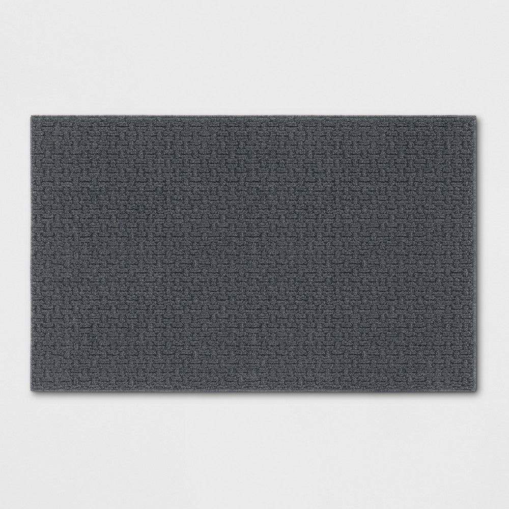2\'6\"x3\'10\"/30\"x46\" Washable Solid Tufted Accent Rug Gray - Made By Design™