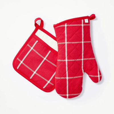Oven Gloves and Mitts Ripe Red Windowpane - Figmint™